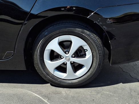 Used 2015 Toyota Prius Four image 4