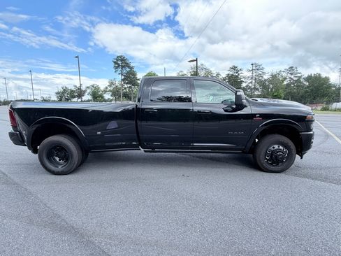 New 2026 RAM 3500 Limited AWD/4WD image 4