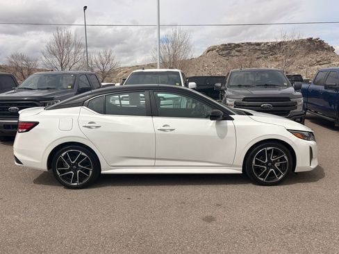 Certified 2024 Nissan Sentra SR FWD image 6