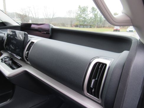 New 2025 Ford Expedition Active image 35