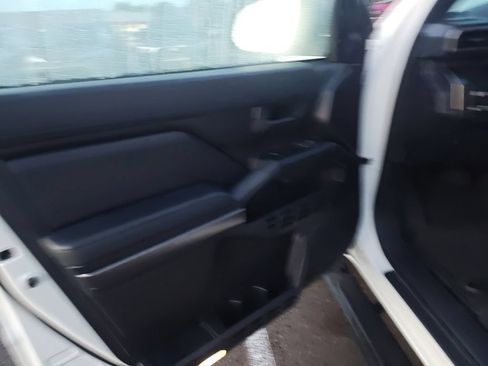 Used 2025 Toyota 4Runner SR5 AWD/4WD image 6