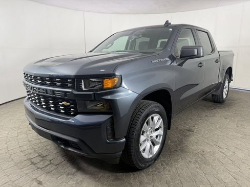 Used 2021 Chevrolet Silverado 1500 Custom AWD/4WD image 3