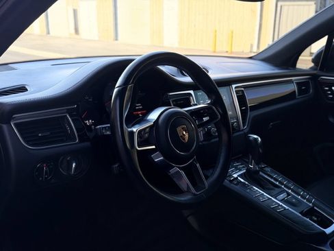 Used 2018 Porsche Macan S AWD/4WD image 10