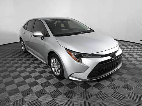 Used 2023 Toyota Corolla LE image 22