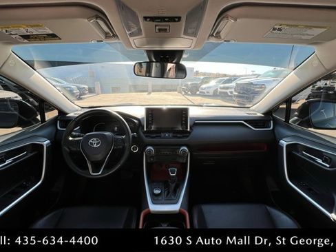 Used 2021 Toyota RAV4 Adventure image 9