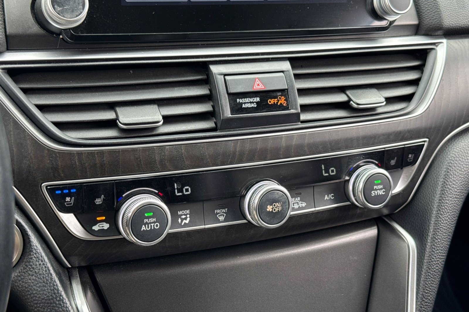 Used 2022 Honda Accord Touring image 28