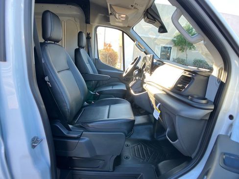 New 2026 Ford Transit 250 148 Medium Roof image 9