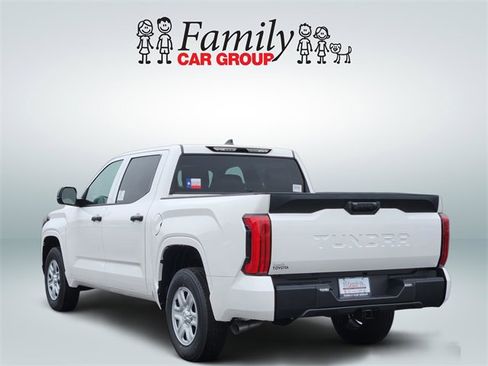 New 2026 Toyota Tundra SR image 3