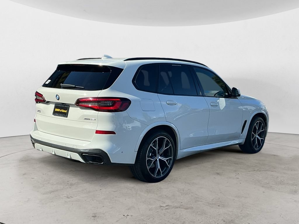 Used 2022 BMW X5 xDrive40i w/ M Sport Package AWD/4WD image 5