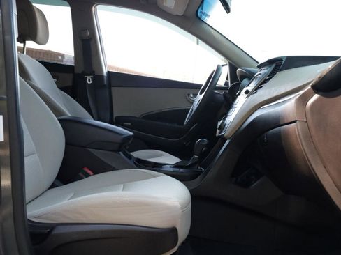 Used 2018 Hyundai Santa Fe Sport image 16