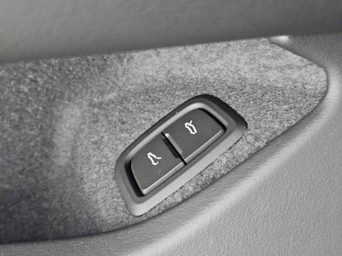 New 2026 Chevrolet Corvette 2LT image 28