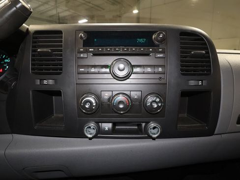 Used 2008 GMC Sierra 1500 SL image 9