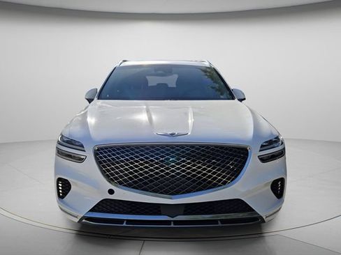 Used 2023 Genesis GV70 2.5T w/ Select Package AWD/4WD image 3