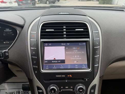 Used 2020 Lincoln Nautilus Reserve image 30