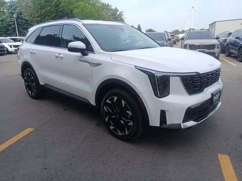 New 2026 Kia Sorento EX AWD/4WD image 1
