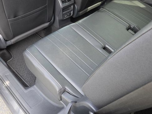 Certified 2023 Volkswagen Tiguan SE image 43