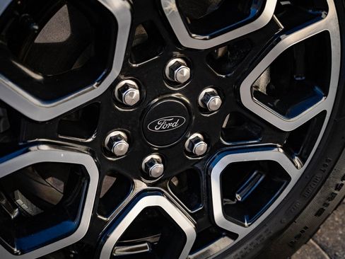 Used 2023 Ford F150 XLT w/ Equipment Group 302A High image 8