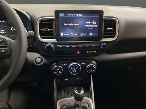 New 2026 Hyundai Venue SEL image 9