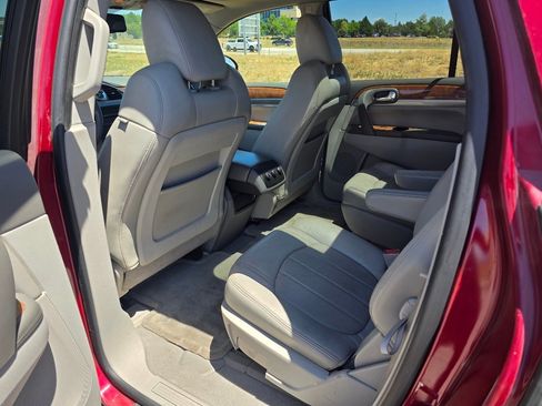 Used 2010 Buick Enclave CXL AWD/4WD image 15