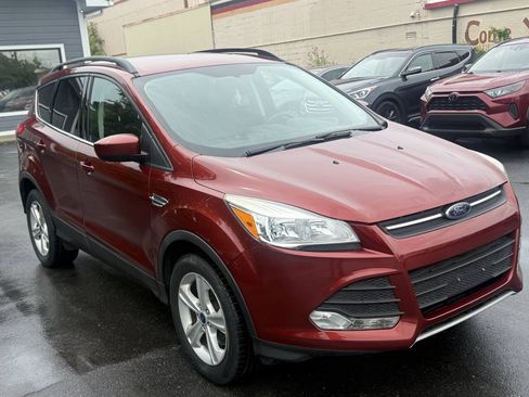 Used 2015 Ford Escape SE w/ Equipment Group 201A AWD/4WD image 7