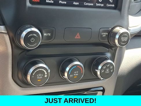 Used 2019 RAM 1500 Big Horn AWD/4WD image 15