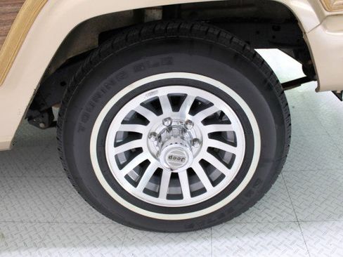 Used 1989 Jeep Grand Wagoneer image 63
