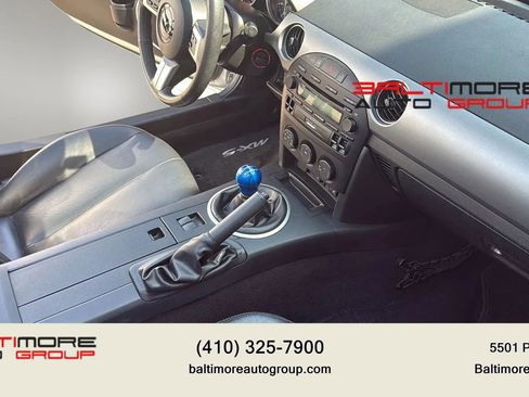 Used 2008 MAZDA MX-5 Miata Grand Touring w/ Premium Pkg image 23