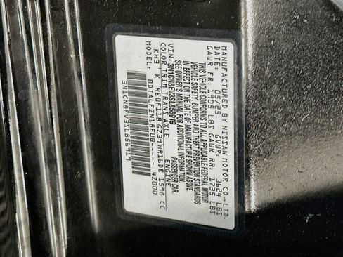 Used 2025 Nissan Versa SV FWD image 12