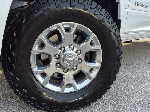 Used 2023 RAM 2500 Laramie image 9