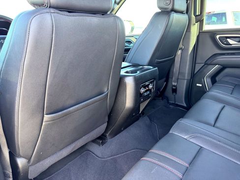 Used 2024 Chevrolet Suburban RST image 20