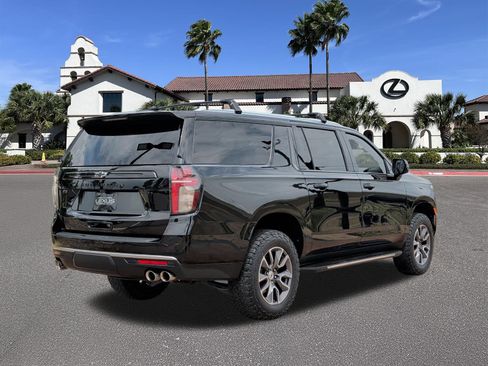 Used 2022 Chevrolet Suburban High Country AWD/4WD image 2