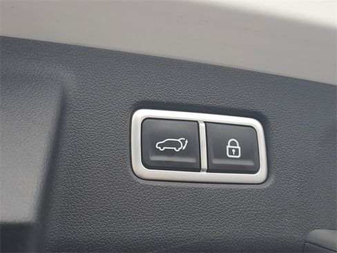 Certified 2023 Kia Sorento SX image 8