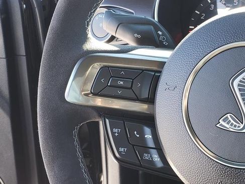 Used 2016 Ford Mustang Shelby GT350 w/ Technology Package image 20