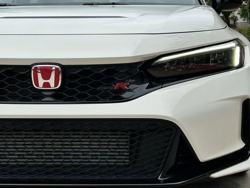 Certified 2024 Honda Civic Type R image 8