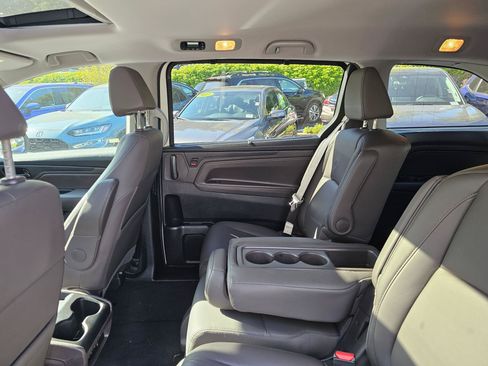 Used 2019 Honda Odyssey EX-L image 16