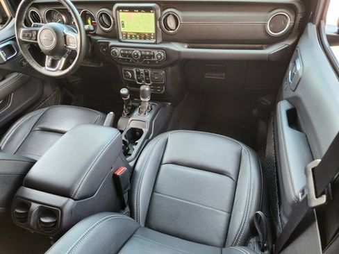 Used 2022 Jeep Wrangler Unlimited Sahara w/ Cold Weather Group AWD/4WD image 24
