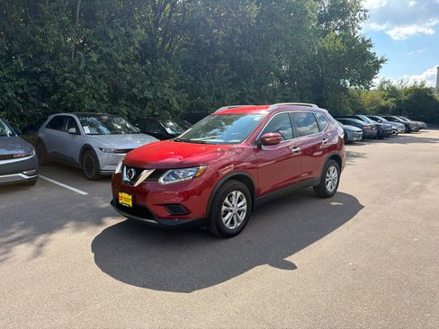 Used 2015 Nissan Rogue SV AWD/4WD image 4