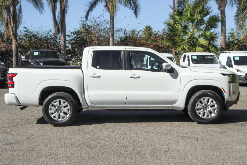 Used 2022 Nissan Frontier SV AWD/4WD image 11