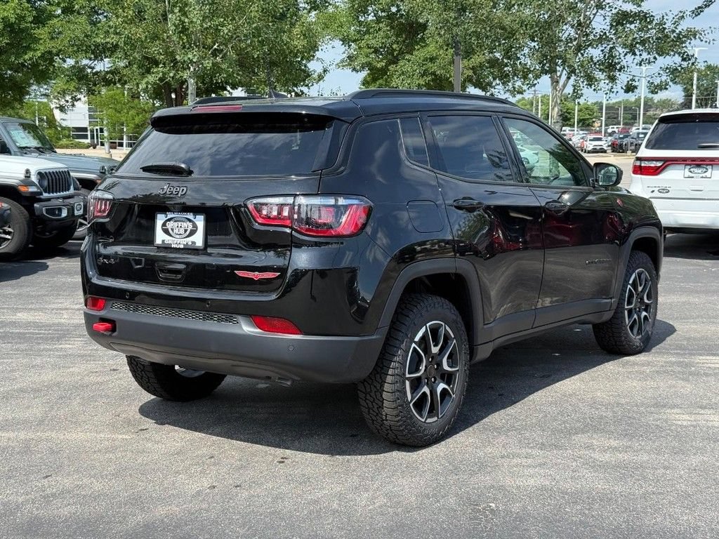 New 2026 Jeep Compass Trailhawk w/ Sun, Sound & Navigation Group AWD/4WD image 3