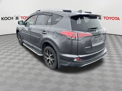 Used 2018 Toyota RAV4 SE w/ Advanced Technology Package image 6