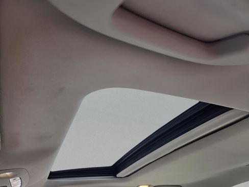 Used 2018 INFINITI Q50 Luxe w/ Essential Package (3.0T Luxe) image 15