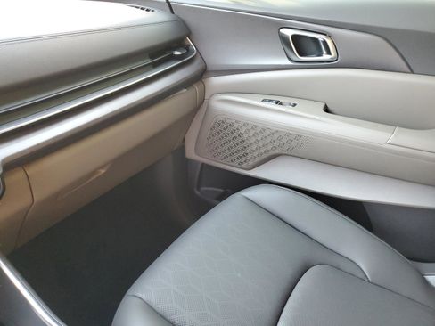 New 2026 Kia Carnival EX FWD image 26