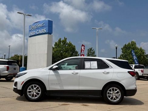 Used 2023 Chevrolet Equinox LT w/ Driver Convenience Package FWD image 7