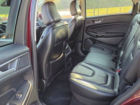 Used 2022 Ford Edge Titanium image 7