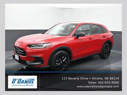 Used 2024 Honda HR-V Sport image 1