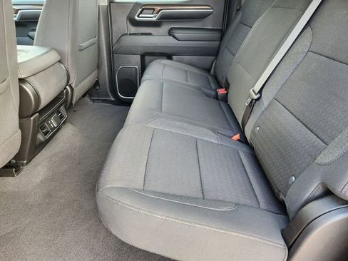 Used 2023 Chevrolet Silverado 1500 LT image 30