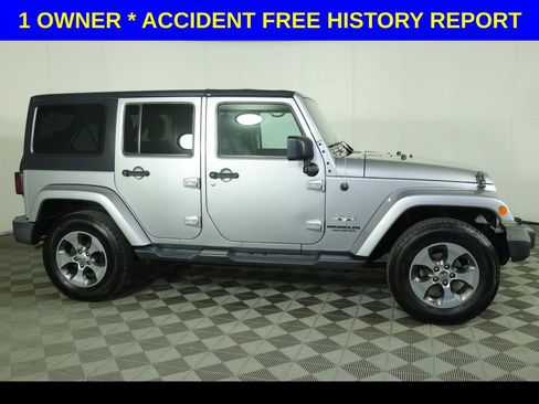 Used 2016 Jeep Wrangler Unlimited Sahara w/ Trailer Tow Group AWD/4WD image 2
