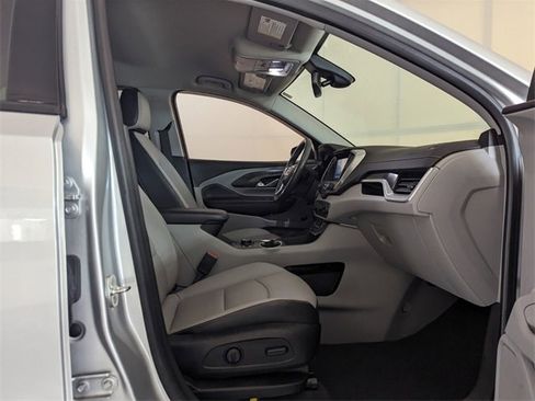 Used 2018 GMC Terrain SLT w/ Preferred Package image 18