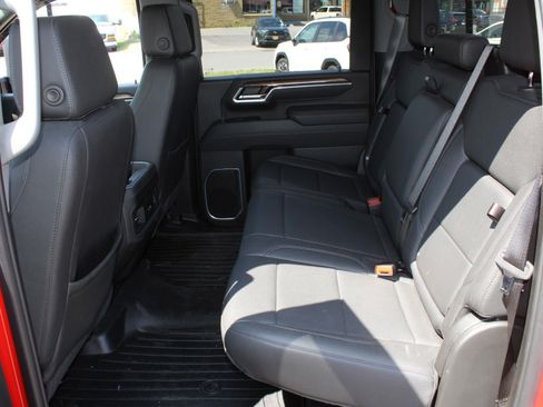 Used 2025 Chevrolet Silverado 3500 LT w/ Trail Boss Package AWD/4WD image 18
