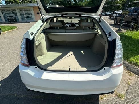 Used 2009 Toyota Prius w/ Pkg 2 FWD image 14